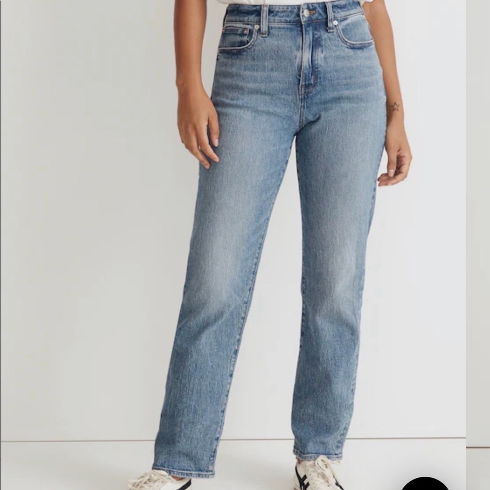 Madewell Curvy 90’s Vintage Straight Jeans, size 27